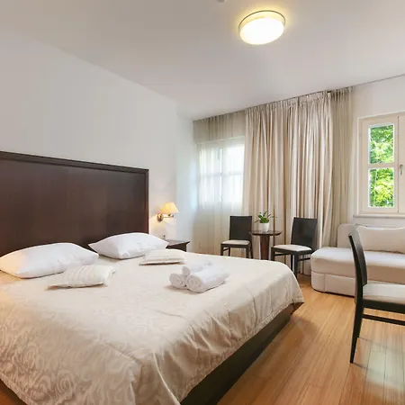 Croatia ホテル 4*