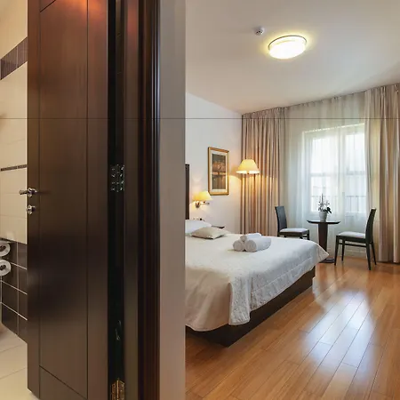 Croatia 4* Baška Voda