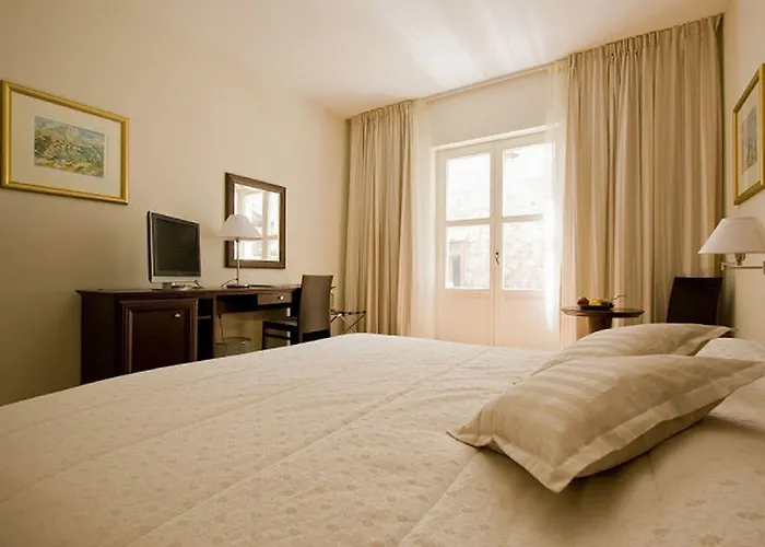 Croatia 4* Baška Voda