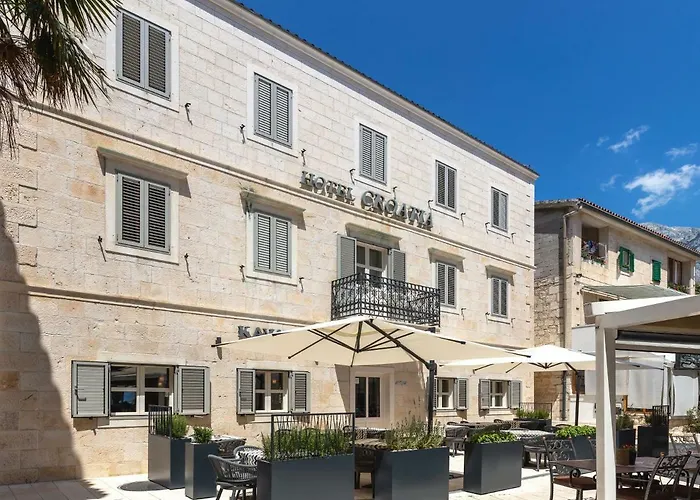 Hotel Croatia 4*